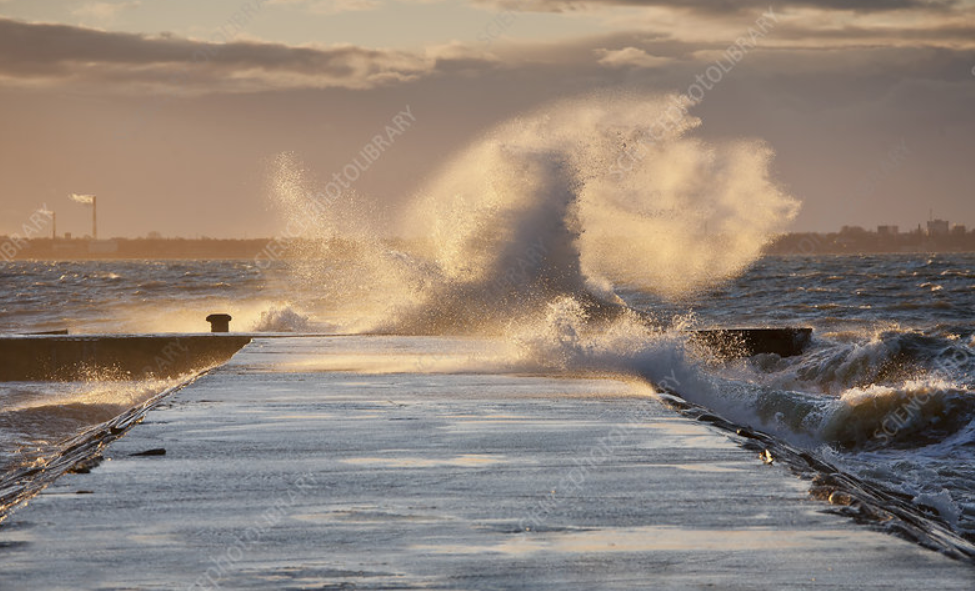 Шторм в Эстонии привёл к массовым отключениям: более 14 тысяч человек без электричества