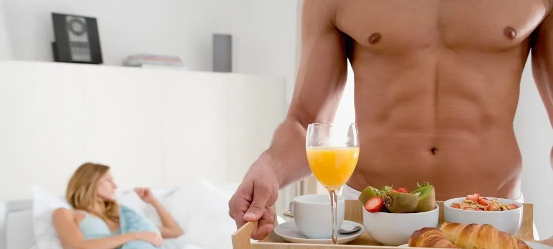 Секс и лишний вес: Ученые выяснили, действительно ли воздержание заставляет нас есть больше: