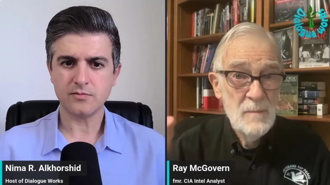 Экс-аналитик ЦРУ предсказал отказ США защищать союзников в случае конфликта с РФ: Фото: YouTube / Dialogue Works