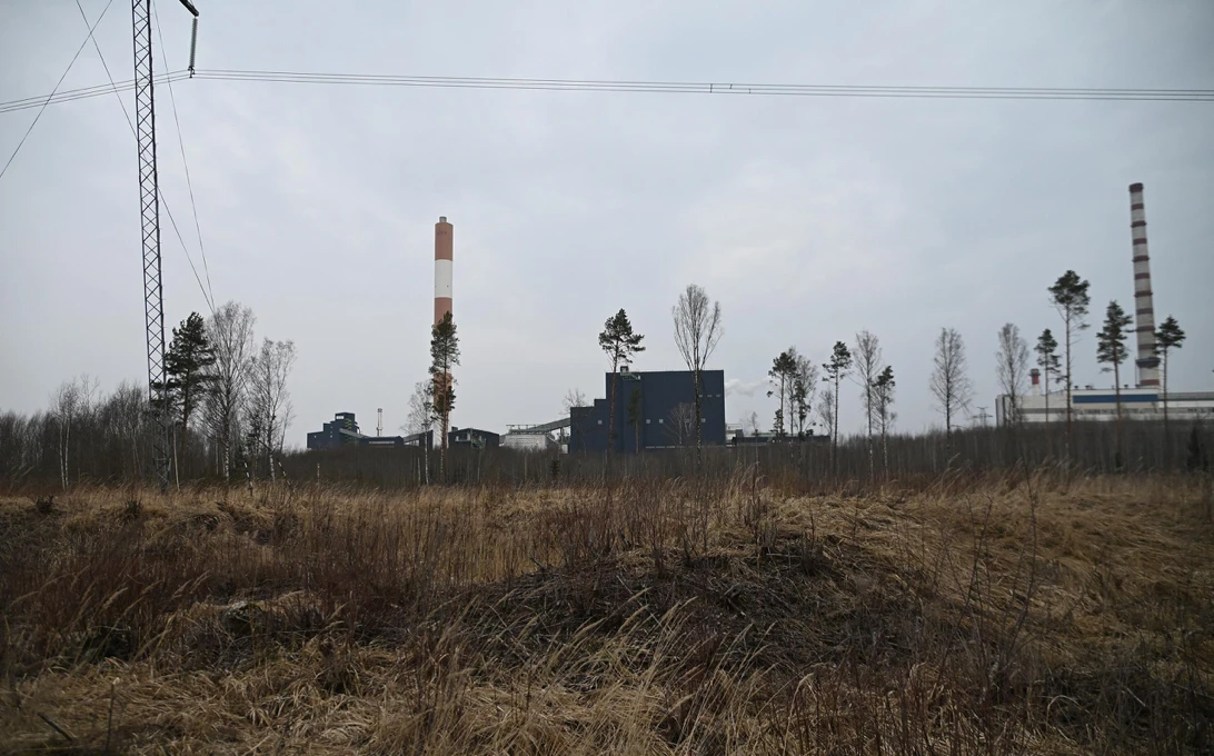 Правительство Эстонии подтвердило: на территорию страны попал украинский дрон после атаки на Усть-Лугу: Фото места прилета украинского БПЛА.