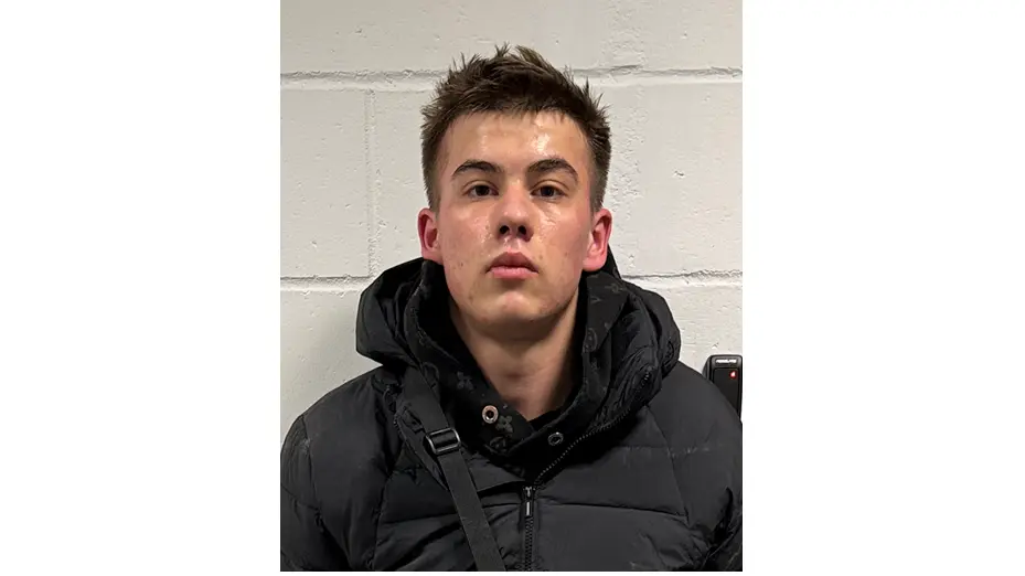 Приехал в Эстонию — и сразу в схему: в Нарве задержан 17-летний украинец, работавший курьером мошенников: Фото, полиция Эстонии.