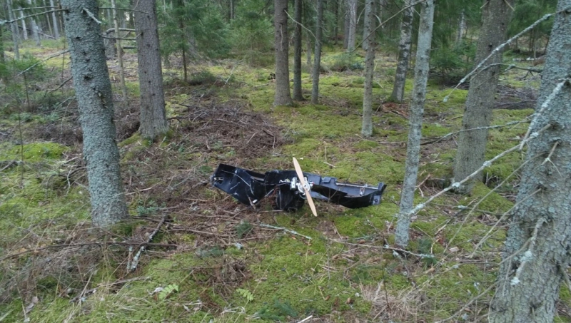Беспилотный летательный аппарат, обнаруженый в Куовале (Фото: Полиция Финляндии)