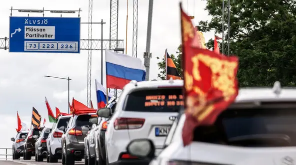 В Швеции чиновнице выплатили компенсацию после скандала из-за участия в автопробеге ко Дню Победы