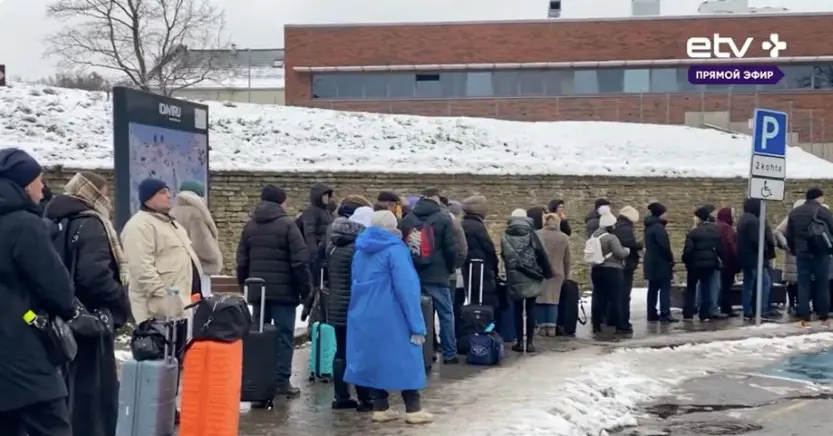 В Нарве обещают построить 25-метровый навес для ожидающих на границе: проект оценили в 28 000 евро