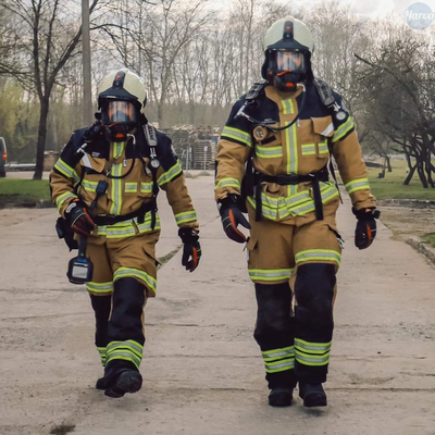 Пожарные