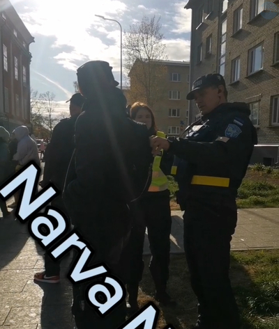 В Нарве юношу задержали с запрещенными символами на «Дне Европы»