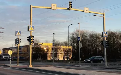 Безопасные переходы: на улицах Кересе и Раху в Нарве меняется режим светофоров