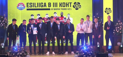 Нарва Транс U21 отмечают третье место с медалями и кубком: Гала-Финал Сезона в Эстонии!