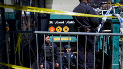 Столкновение двух поездов в метро Нью-Йорка: 24 пострадавших получили
