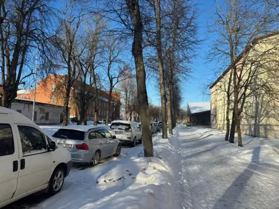 Спор о новой парковке в Нарве: Почему предпочтение отдаётся строительству в ущерб старой улице Вестервалли и зелёным зонам?