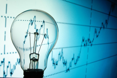 Электрошок: Цены на электричество выросли в пятницу на 300% — что дальше?